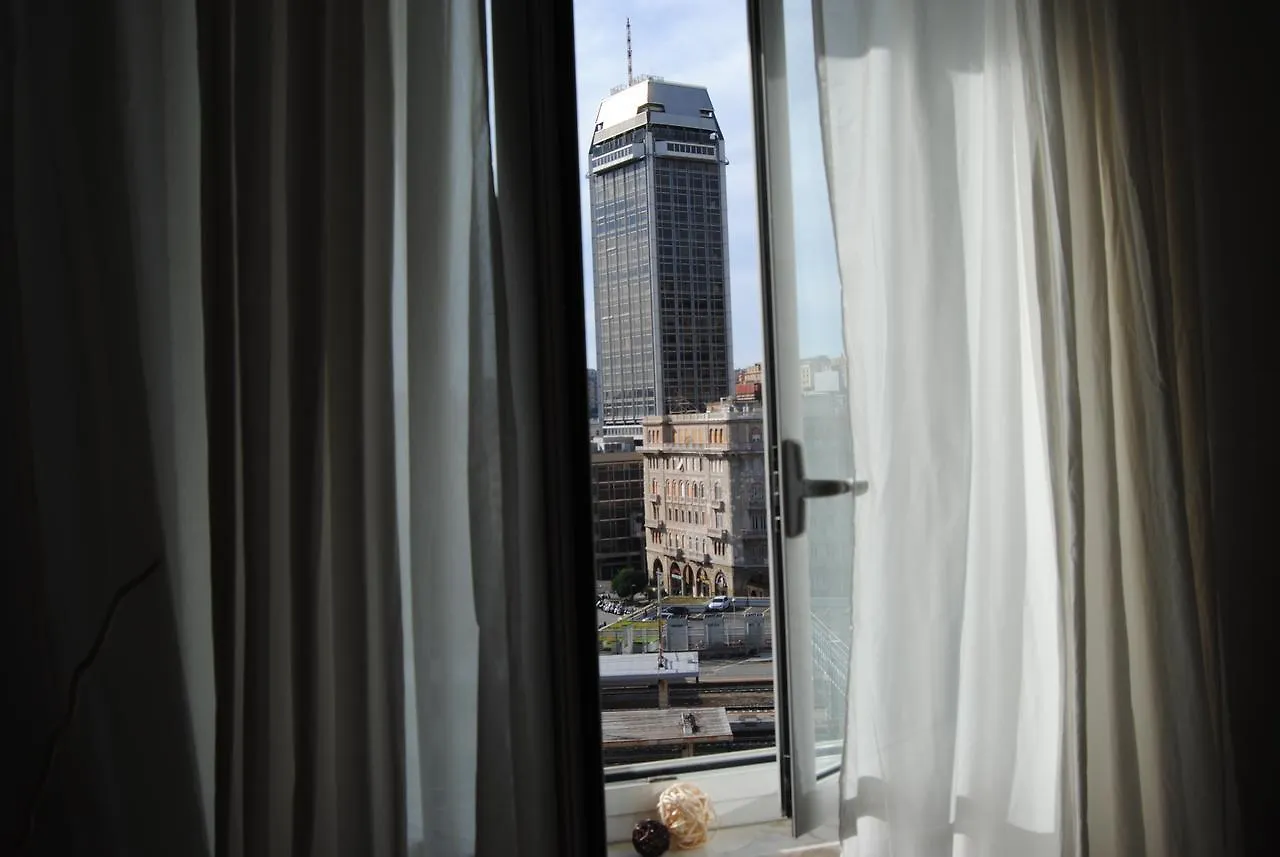 Bed and Breakfast Bb Tube Genova 2*,  Italia