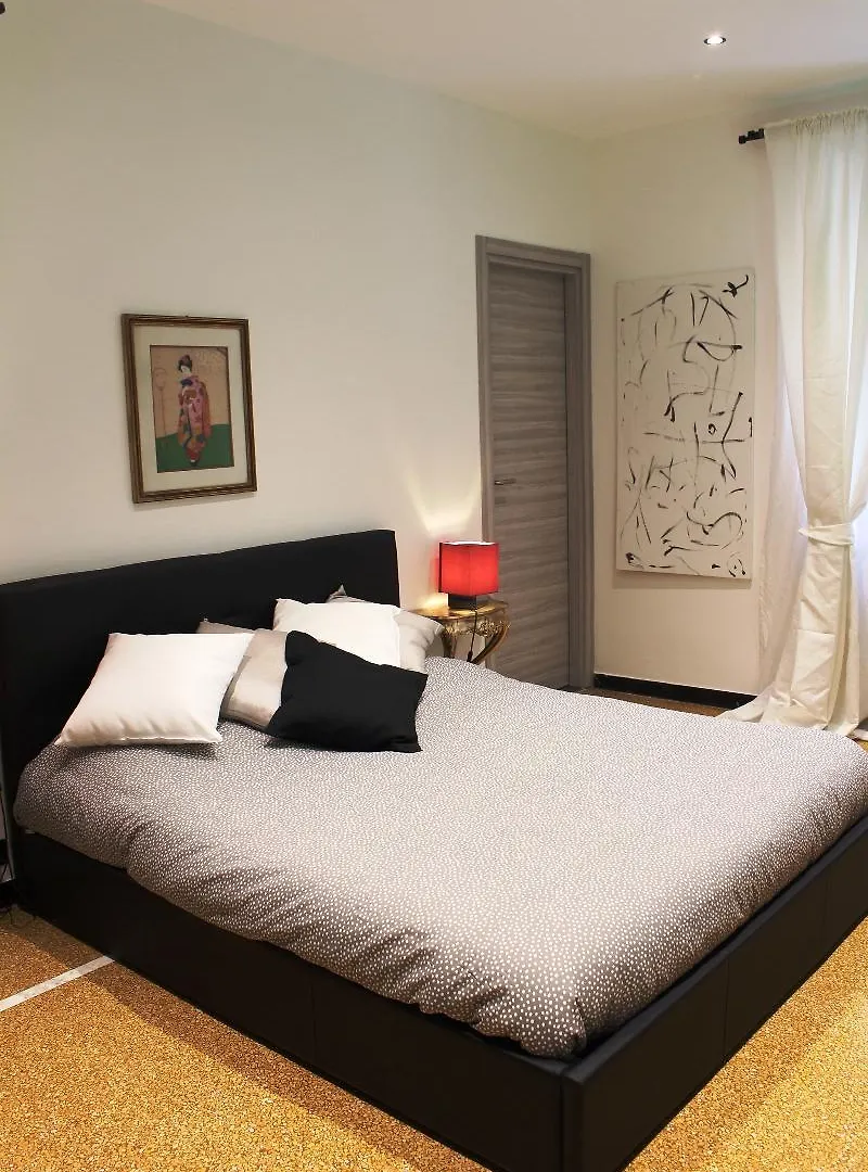 Bed and Breakfast Bb Tube Genova Bed & Breakfast