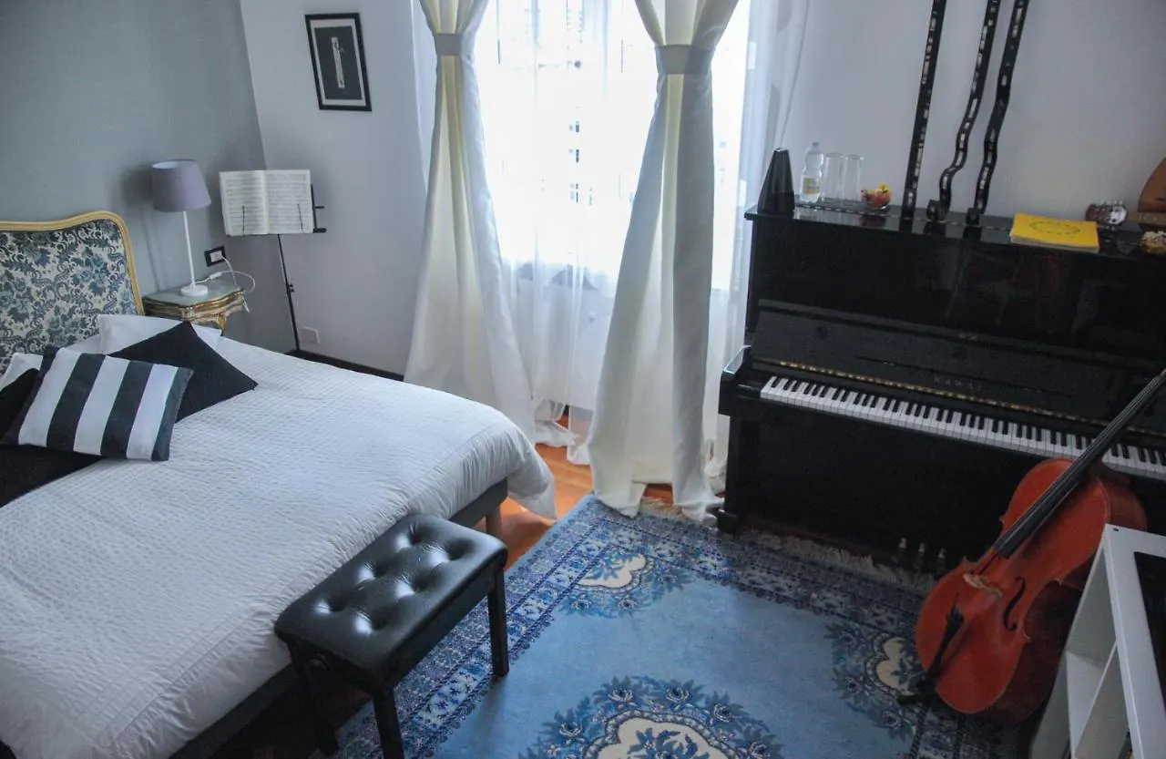Bed & Breakfast Bed and Breakfast Bb Tube Genova